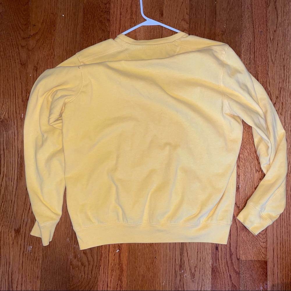Yellow Arnold Palmer Sweater - Picture 4 of 4